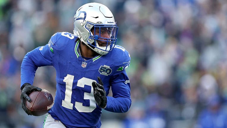 希少　NFL シーホークス　ルアー　Seattle Seahawks Seahawks LB Jones IV named NFC Defensive Player of the Week | FOX