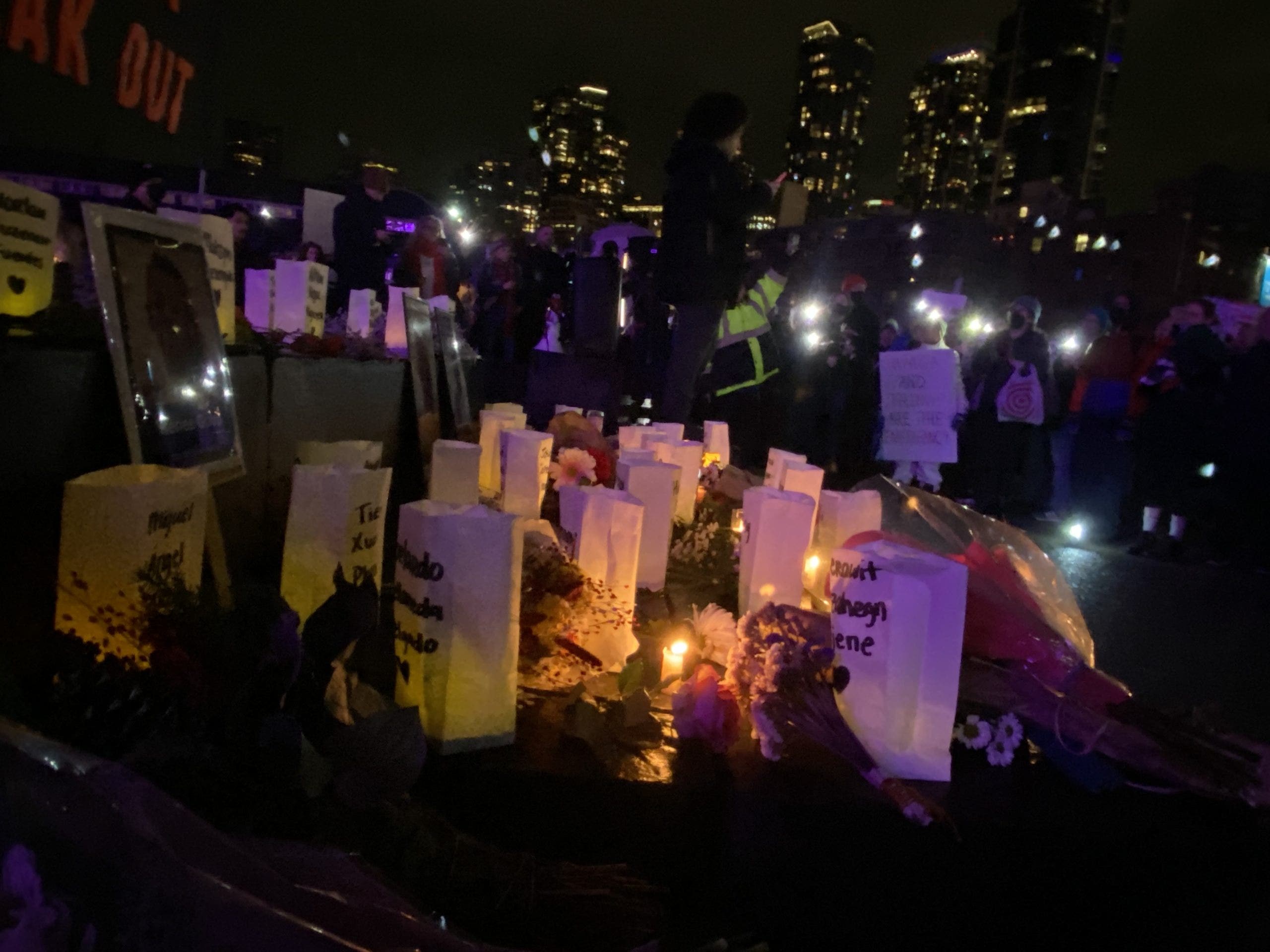 Hundreds attend Seattle vigil for woman shot by ICE in Minnesota