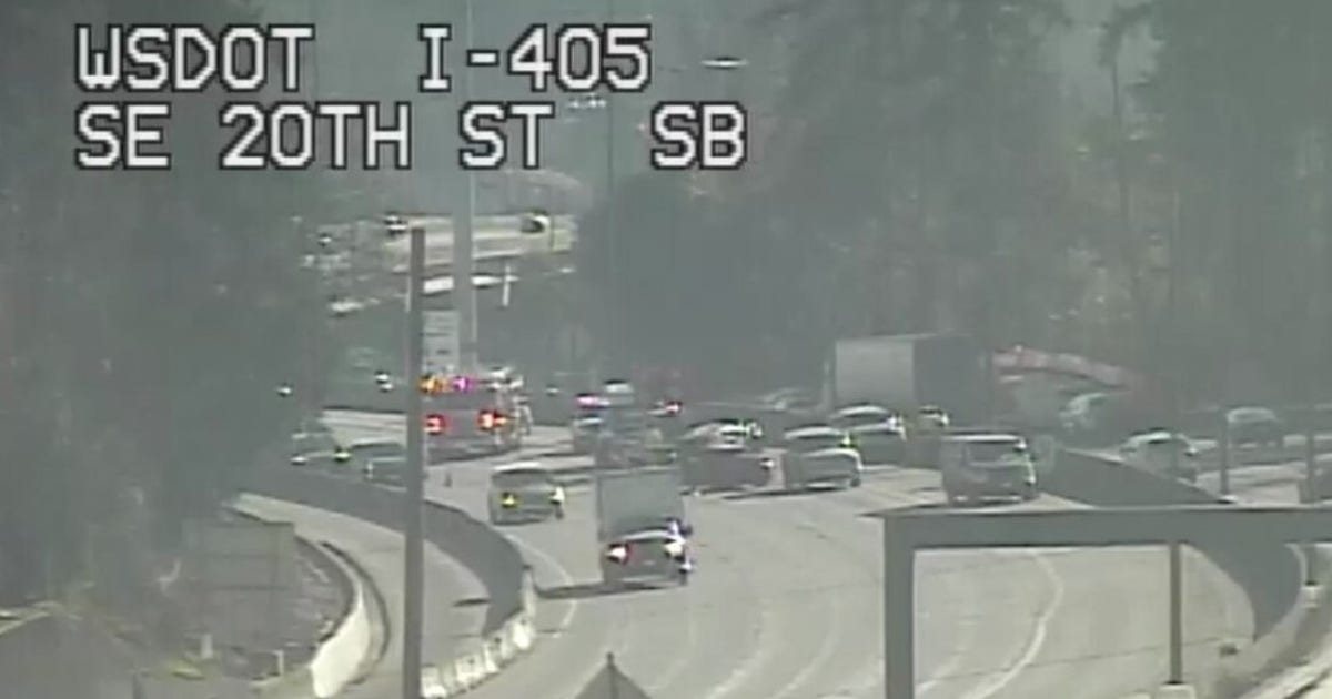5-car crash on I-405 in Bellevue cleared | FOX 13 Seattle