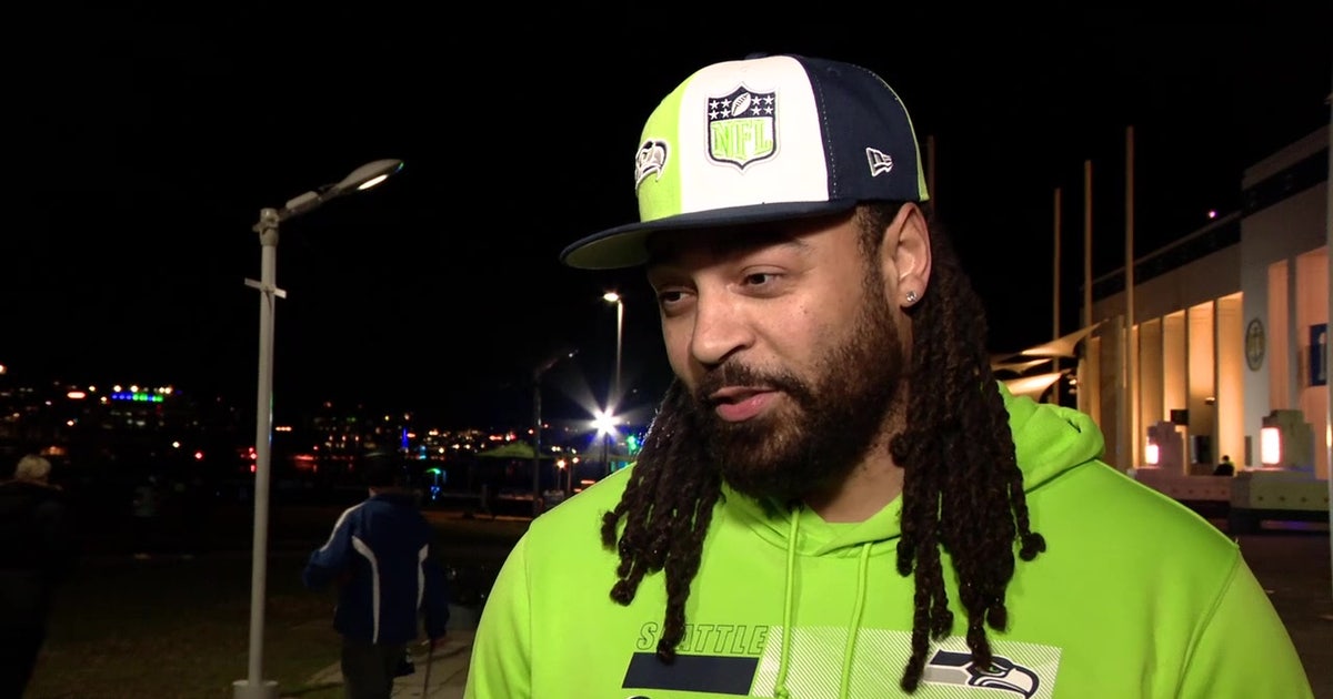 Former Seahawk pumps fans up as Seattle’s Pioneer Square prepares for NFC championship