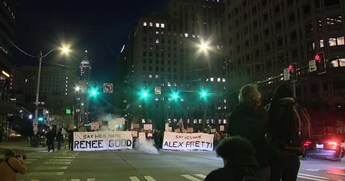 Seattle crowds protest US Border Patrol shooting of Alex Pretti in MN