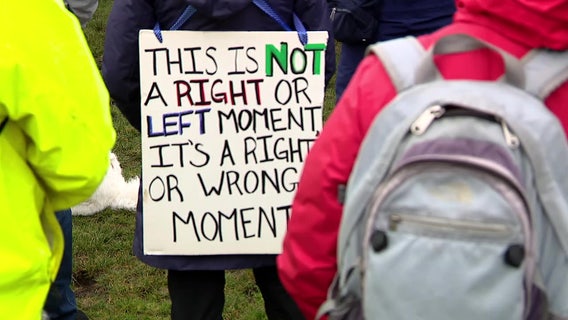 Thousands attend ‘ICE Out For Good’ rally in Seattle