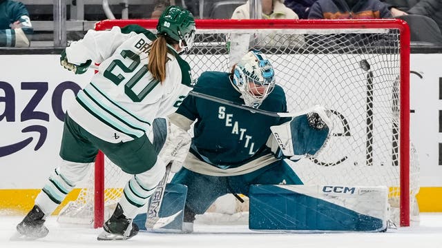 Hannah Brandt, Aerin Frankel rally Fleet to 2-1 shootout win over Torrent