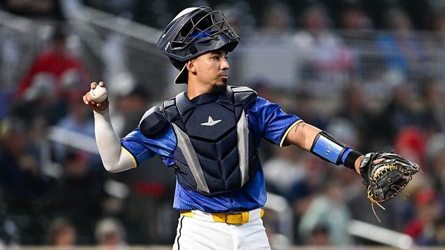 Seattle Mariners acquired catcher Jhonny Pereda from Twins for cash considerations