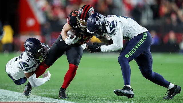 Seattle Seahawks secure No. 1 seed in NFC and division title with dominant 13-3 win over 49ers