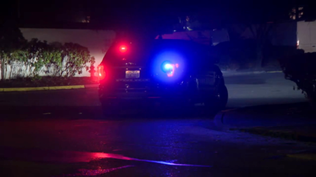 Suspect shot, killed during standoff in Lacey, WA