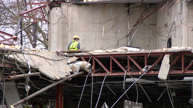 Demolition begins on abandoned Renton, WA property