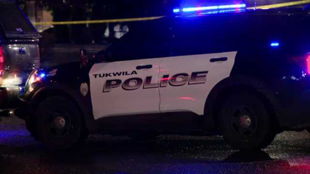 Police investigate chase, shots fired in Tukwila, WA
