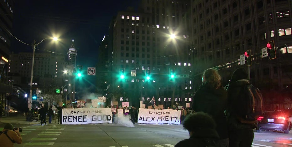 Seattle crowds protest US Border Patrol shooting of Alex Pretti in MN