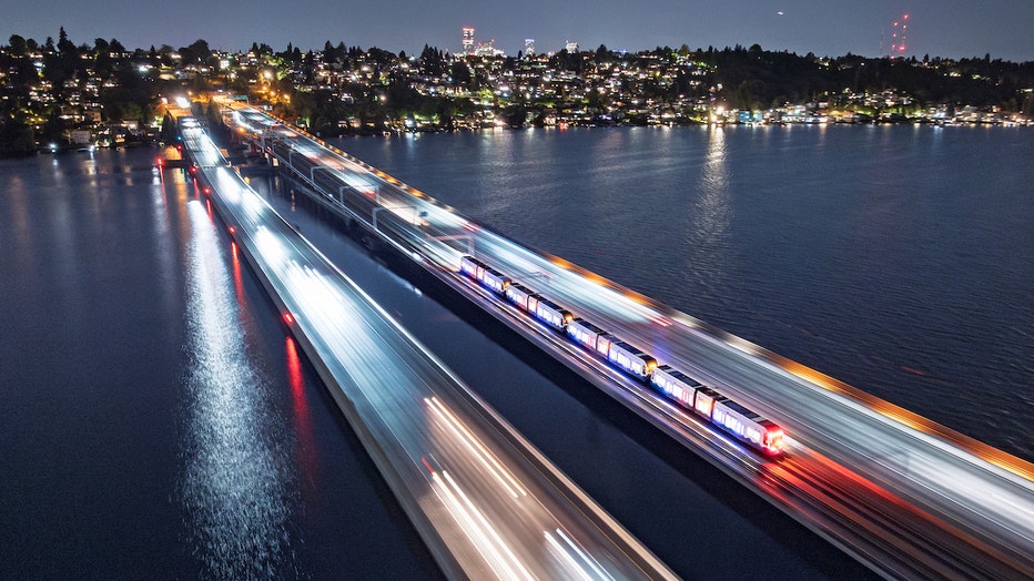 sound transit light rail photo