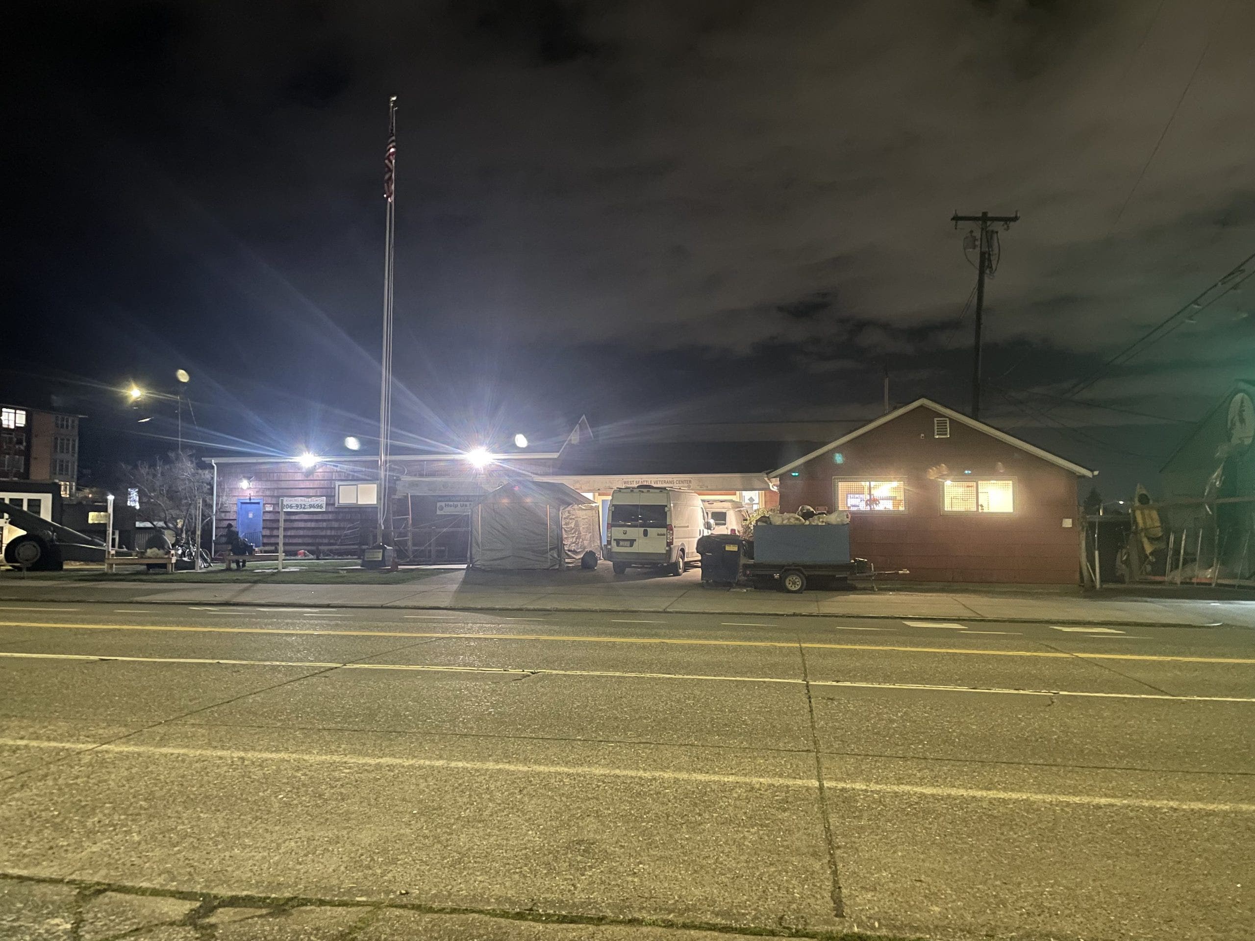 Westside Neighbors Shelter helping people who 'weren't expecting' extreme cold