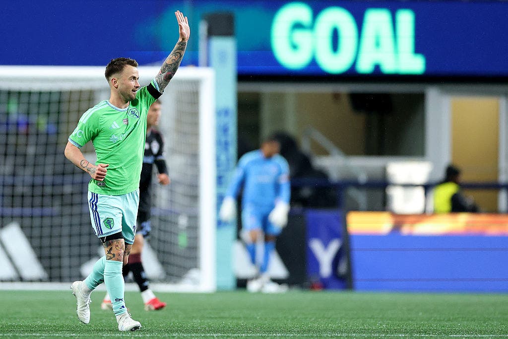 Paul Rothrock leads Seattle Sounders to 2-0 victory over Colorado Rapids in season opener