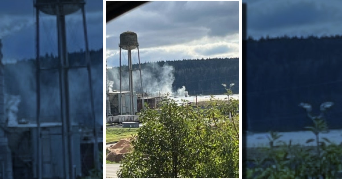 2 people airlifted to hospital from sailboat explosion in Port Townsend, WA