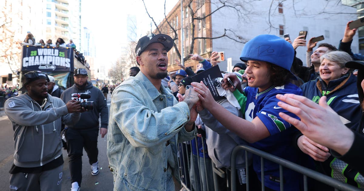 14K Seattle Public Schools students skipped class during Super Bowl parade