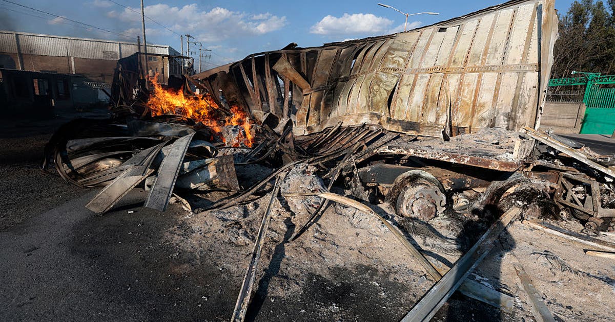 Seattle dad says daughter is 'hiding' in Puerto Vallarta amid unrest