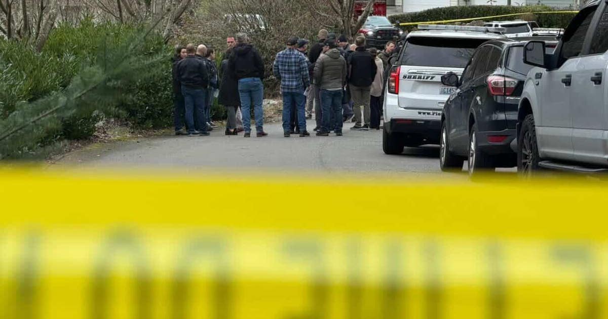 Article image for: 5 dead including suspect after stabbing outside Pierce County, WA home