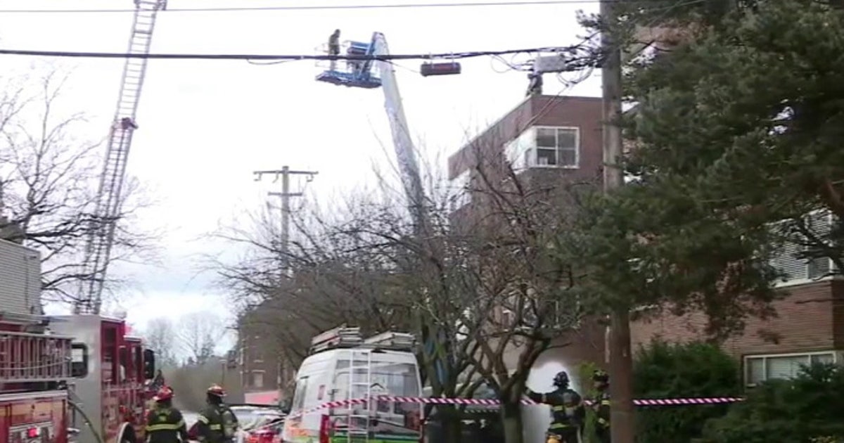 Man rescued from lift after fire, natural gas break in Seattle's Queen Anne neighborhood