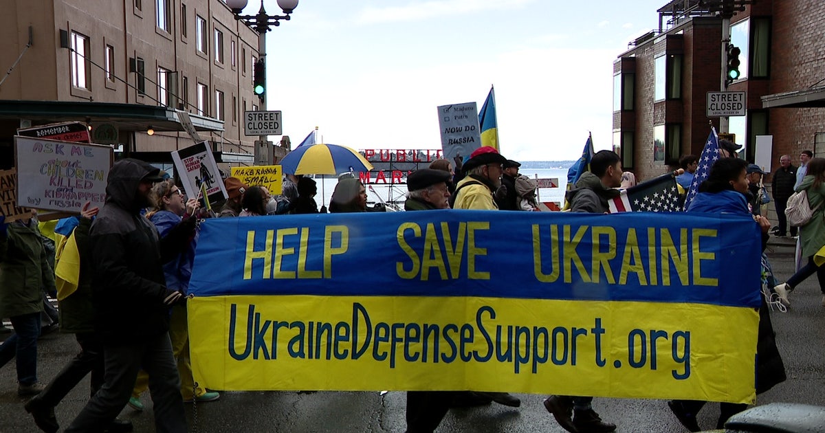 Seattle crowd marches on fourth anniversary of Russia-Ukraine war
