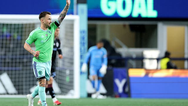 Paul Rothrock leads Seattle Sounders to 2-0 victory over Colorado Rapids in season opener