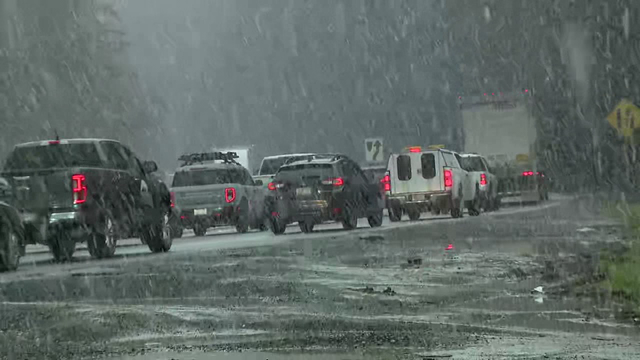 Seattle weather: Light snow showers falling in some western WA lowlands