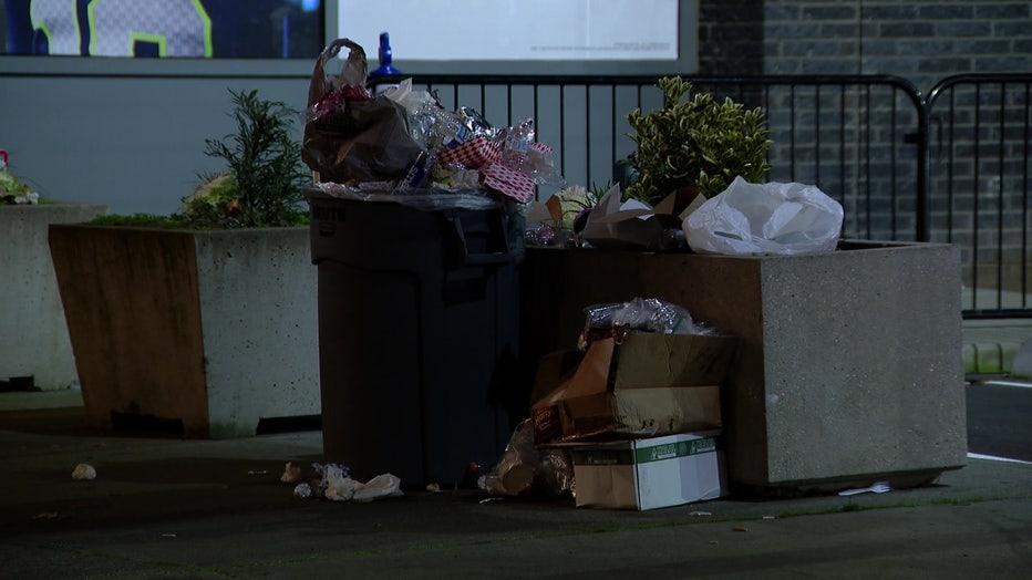 Super Bowl parade trash cleanup