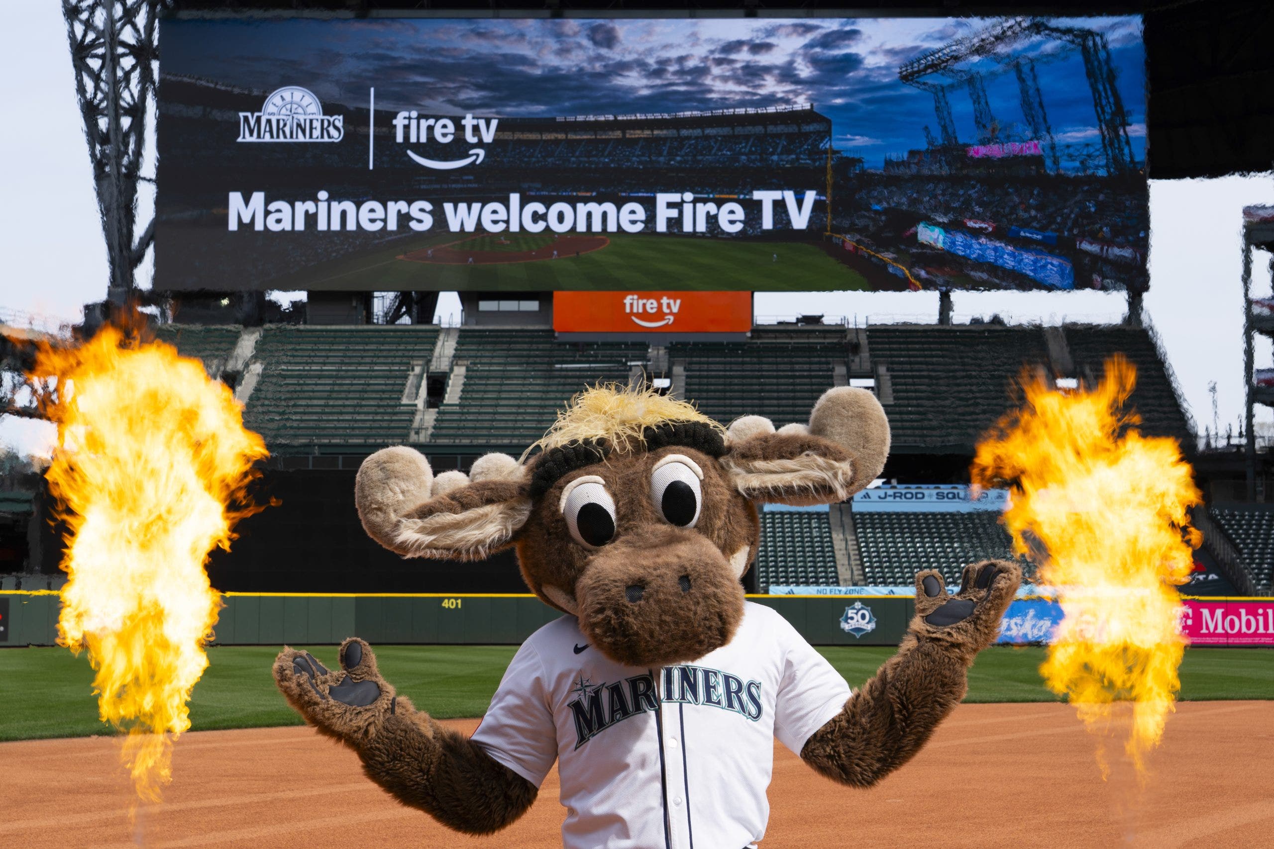 Seattle Mariners replace scoreboard with world's largest Amazon Fire TV