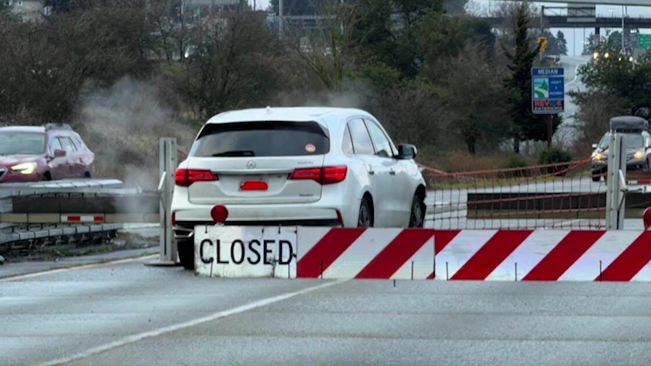 VIDEO: Seattle driver with medical emergency drives wrong way on I-5