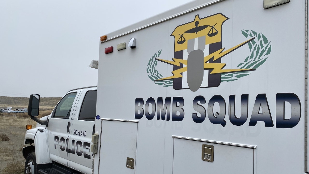 Bomb squad removes grenade from Richland, WA home