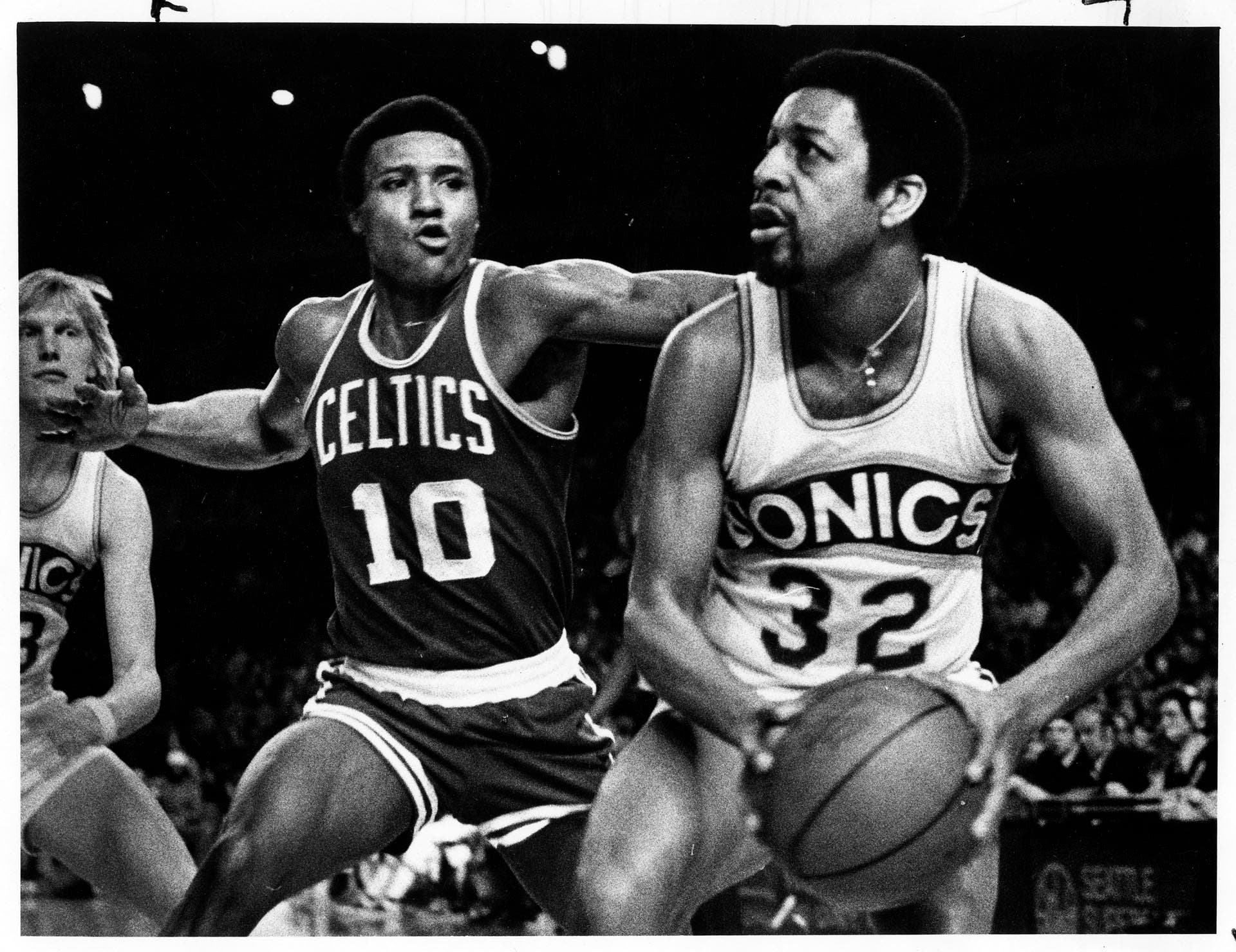 Seattle’s first NBA bid: The unlikely story behind the SuperSonics’ arrival