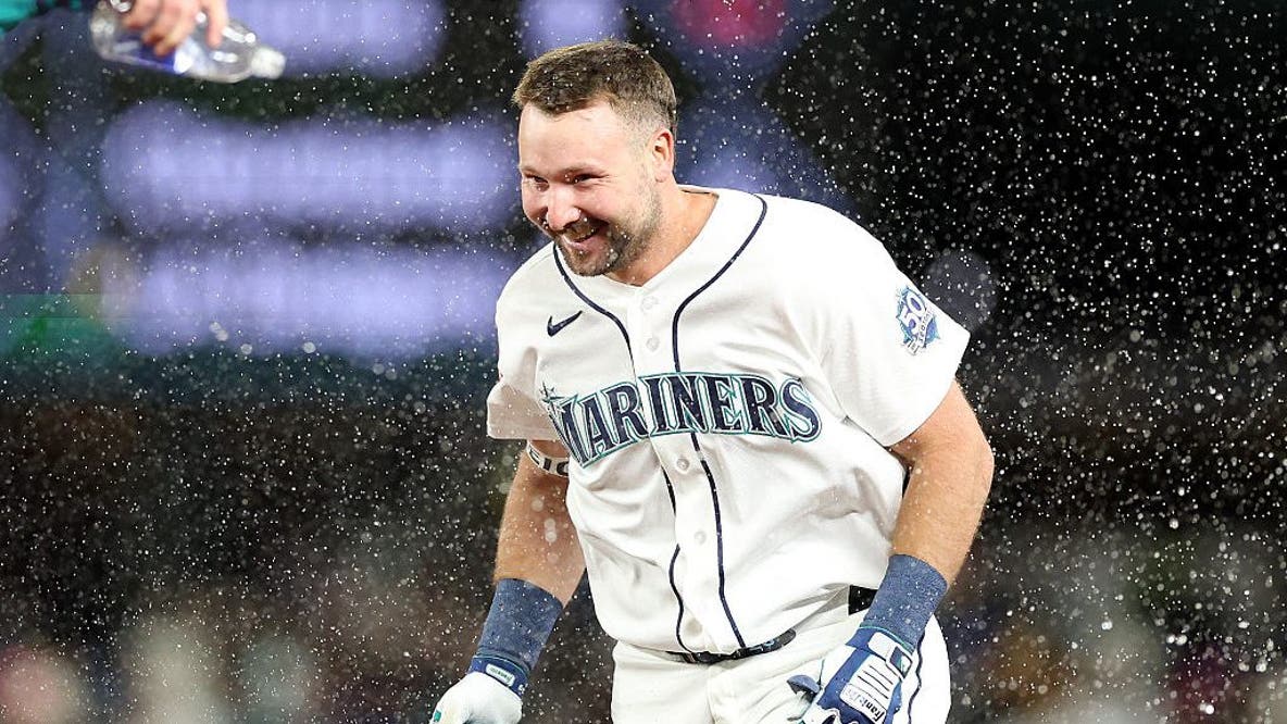 Cal Raleigh walk-off single in 9th inning gives Seattle Mariners 2-1 win over Yankees