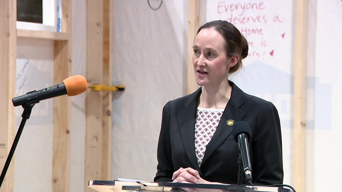 Mayor Wilson opens 4 centers to offer childcare if teachers strike