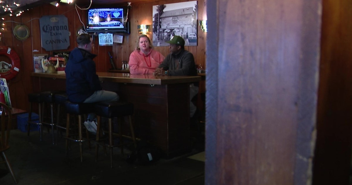 Ballard, WA cafe owners camping in business overnights to stop copper thieves