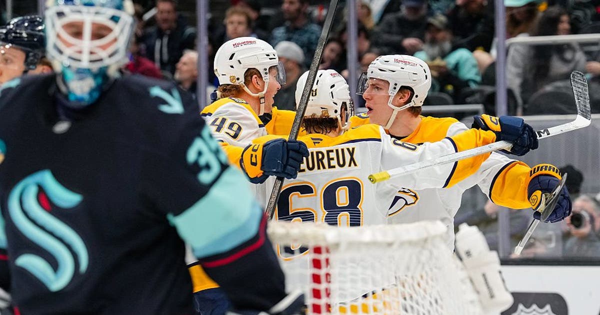 Seattle Kraken blow two-goal lead, lose 4-2 to Predators