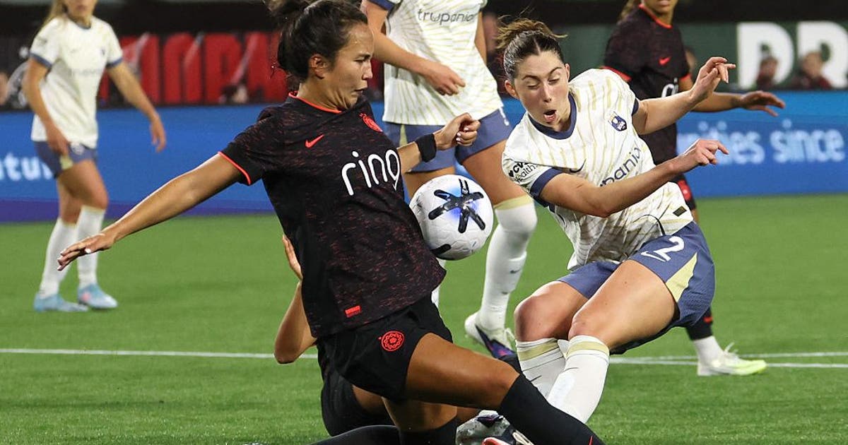 Shorthanded Seattle Reign lose 2-0 to Thorns