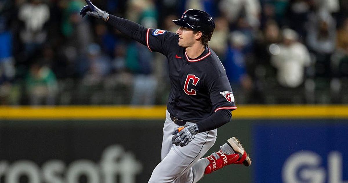 Chase DeLauter's 10th inning home run sinks Seattle Mariners in 6-5 loss to Guardians