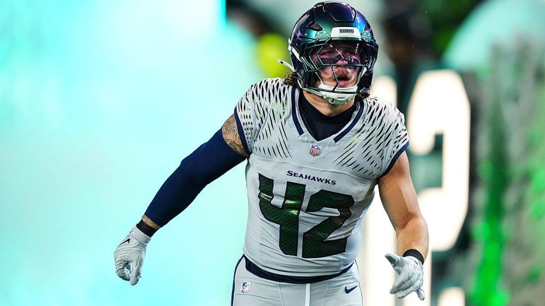 Seattle Seahawks reach two-year extension with linebacker Drake Thomas