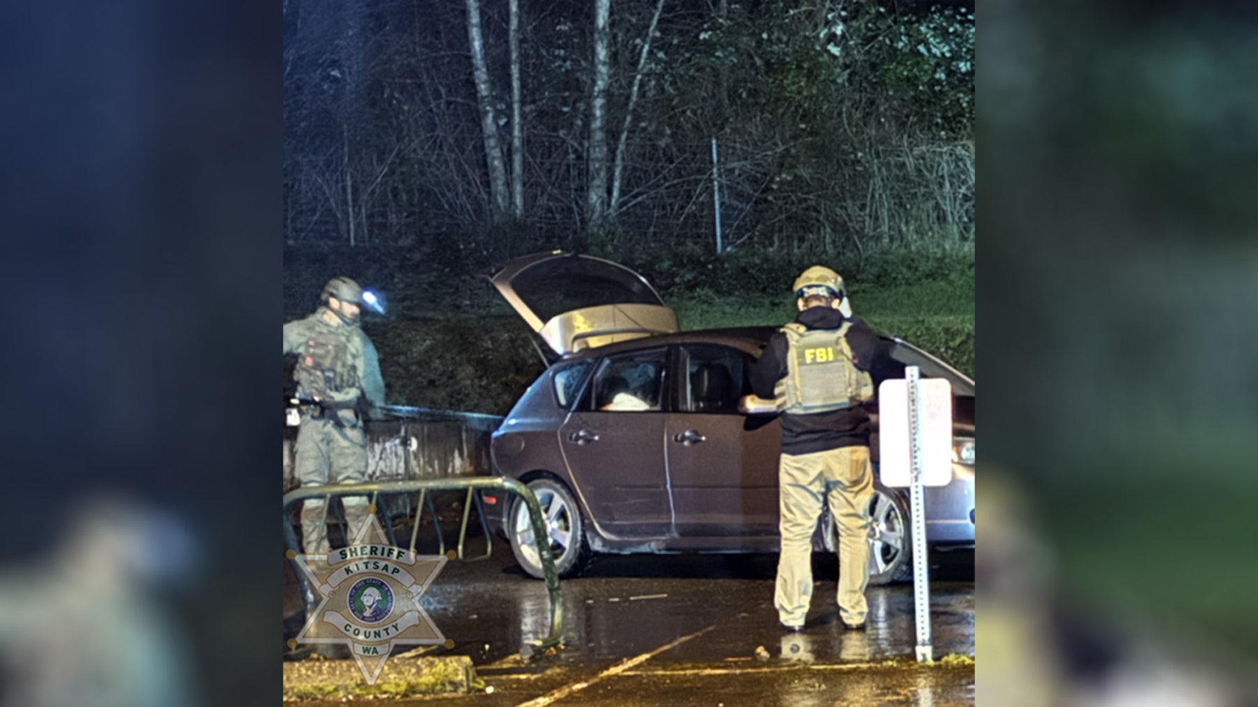 Man arrested after explosive device found in car near Port Orchard, WA
