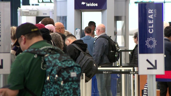 No pay for TSA workers, but SEA wait times remain short
