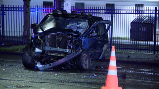 Seattle police investigate deadly crash in Interbay