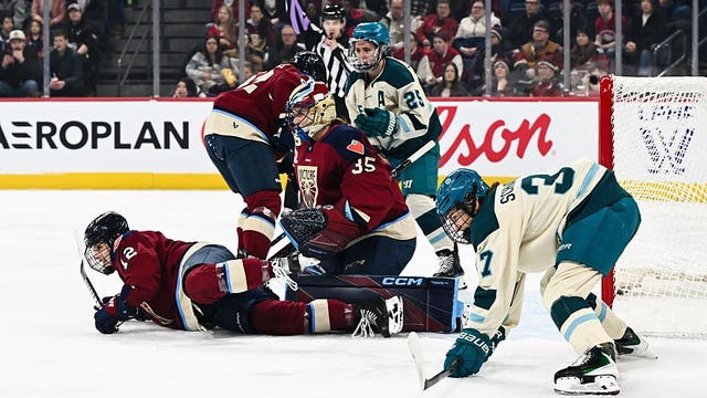 Alex Carpenter scores lone goal for Seattle Torrent in 4-1 loss to Victoire