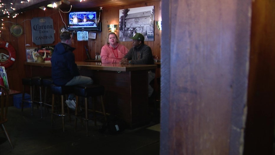 In ballard, lock spot cafe owners talk with fox 13 reporter dan griffin about copper thefts at their business