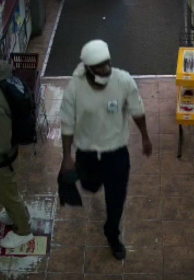 Seattle police seek suspect who used wine bottle during attack, robbery