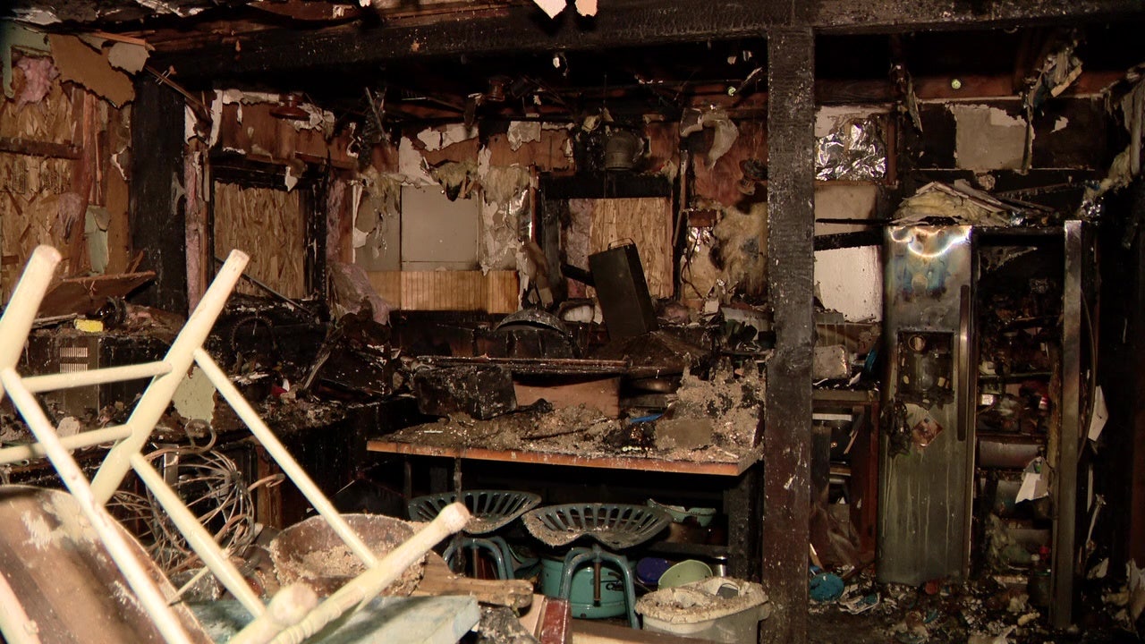 Sedro-Woolley, WA family loses home, pets in fire, community steps in to help