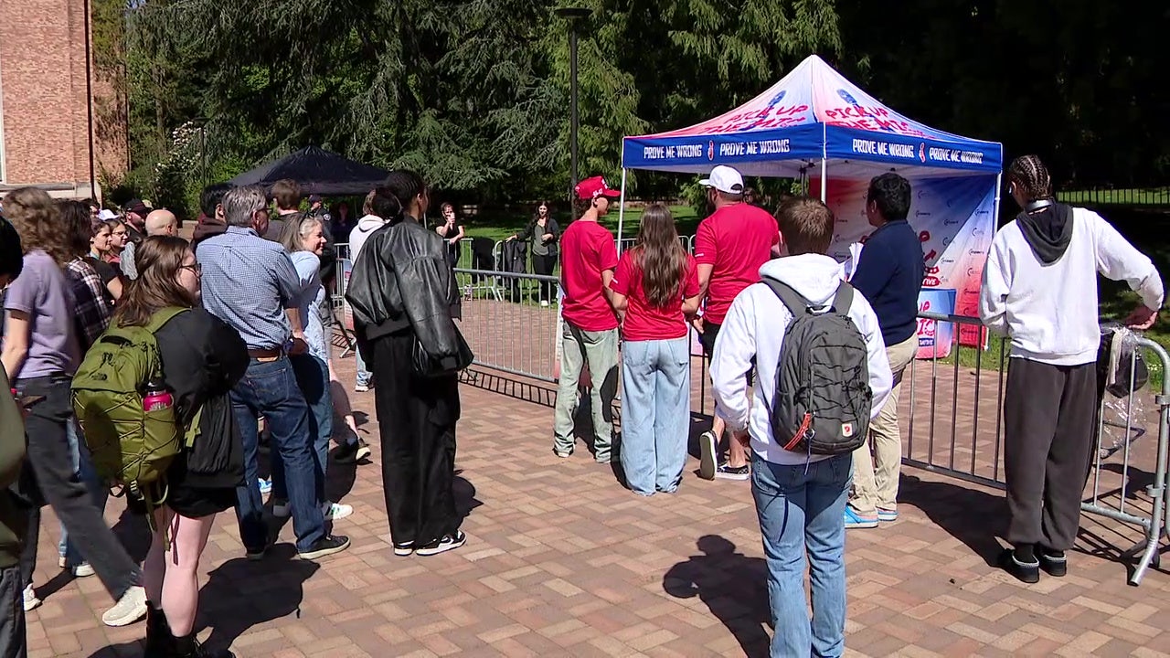 Crowds, chants and an arrest at Turning Point USA event on UW campus