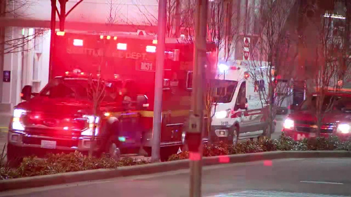 Everett stabbing under investigation after victim travels to Seattle hospital
