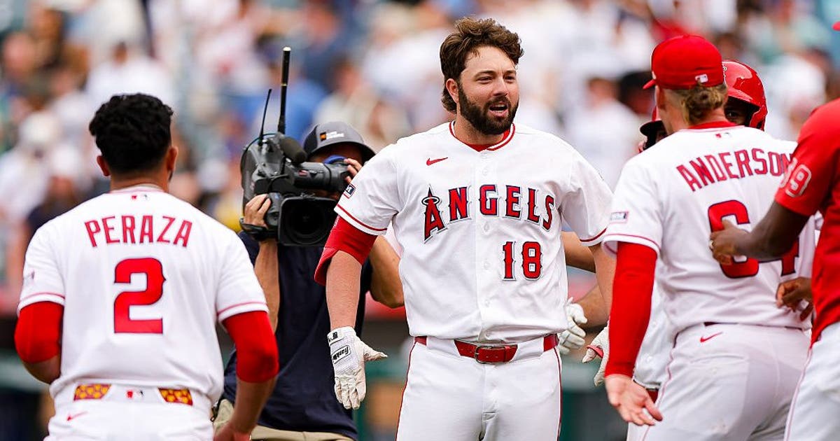 Nolan Schanuel sacrifice fly gives Angels 8-7 win over Seattle Mariners in 11 innings