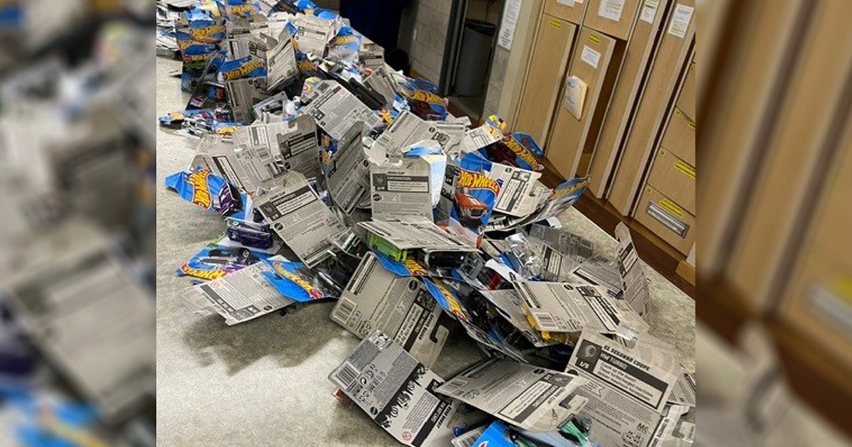 Tacoma police seek owner of 363 Hot Wheels cars found in trash bag