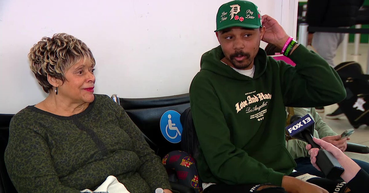 Spring breakers, Seattle travelers face pricey airport rideshares, tough parking