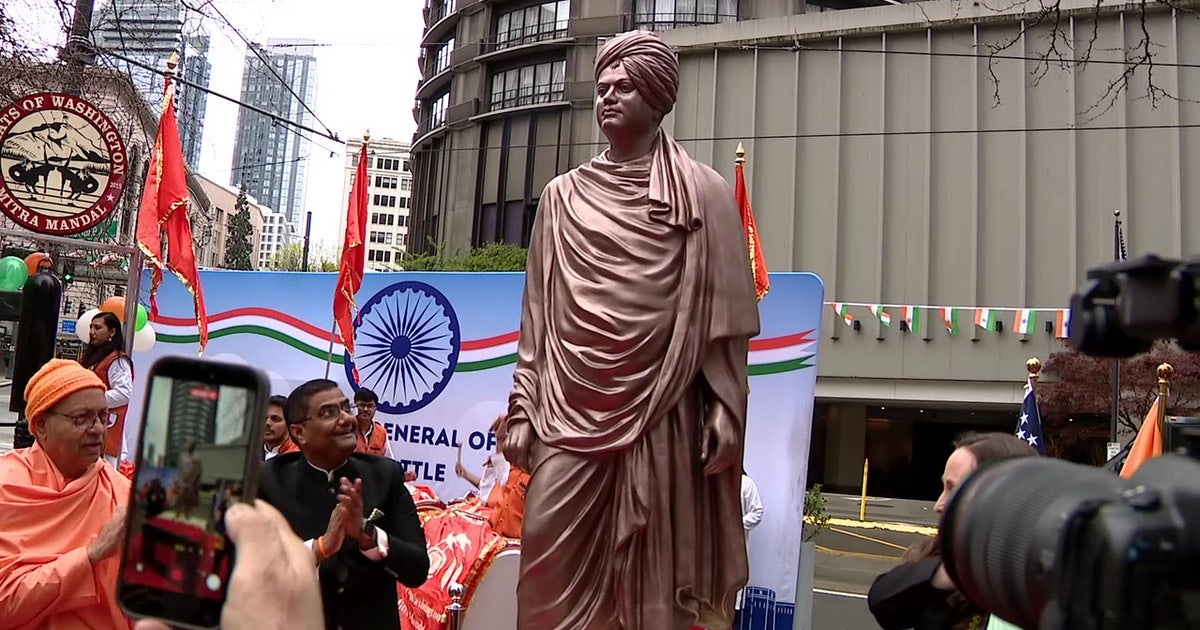 Mayor Wilson, Indian Consulate unveil Seattle statue of Swami Vivekananda downtown