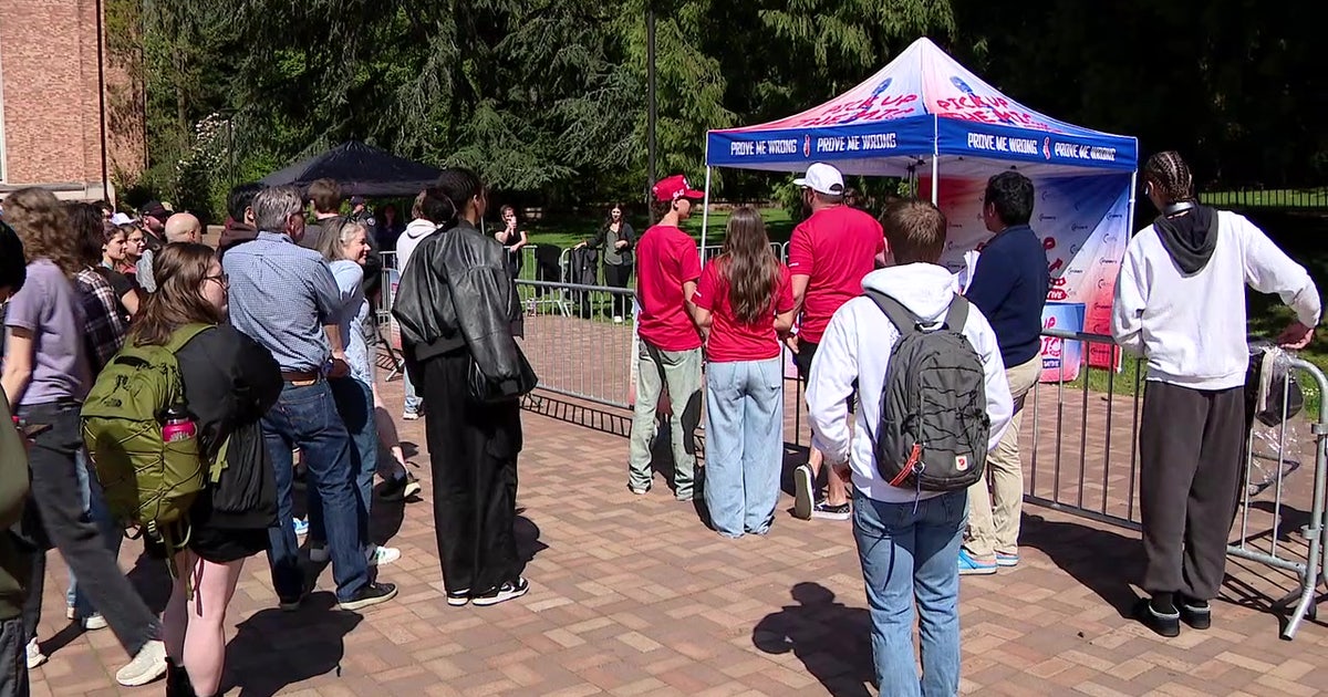 Crowds, chants and an arrest at Turning Point USA event on UW campus